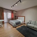 Cozy Apartment In The Heart Of Bllok