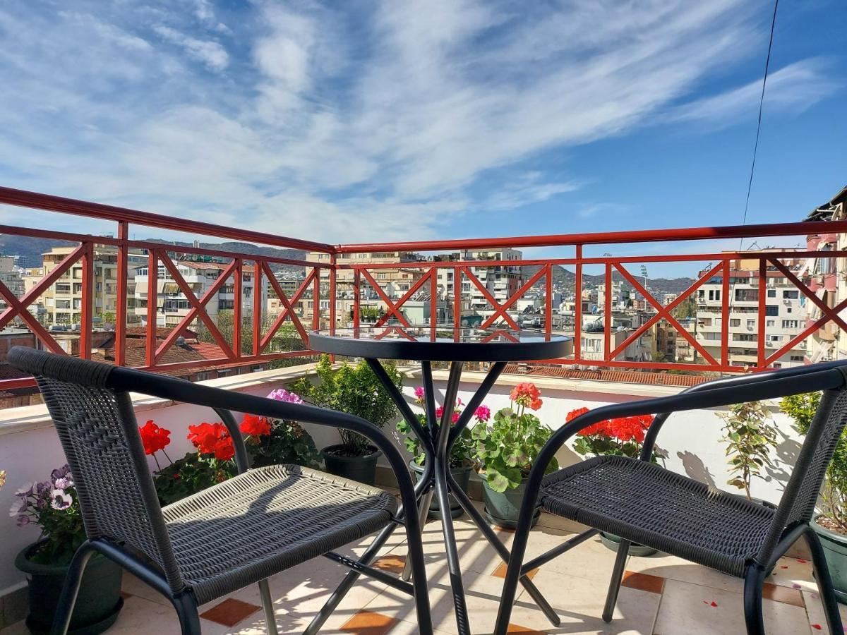 Cozy In The Heart Of Bllok Apartment Tirana