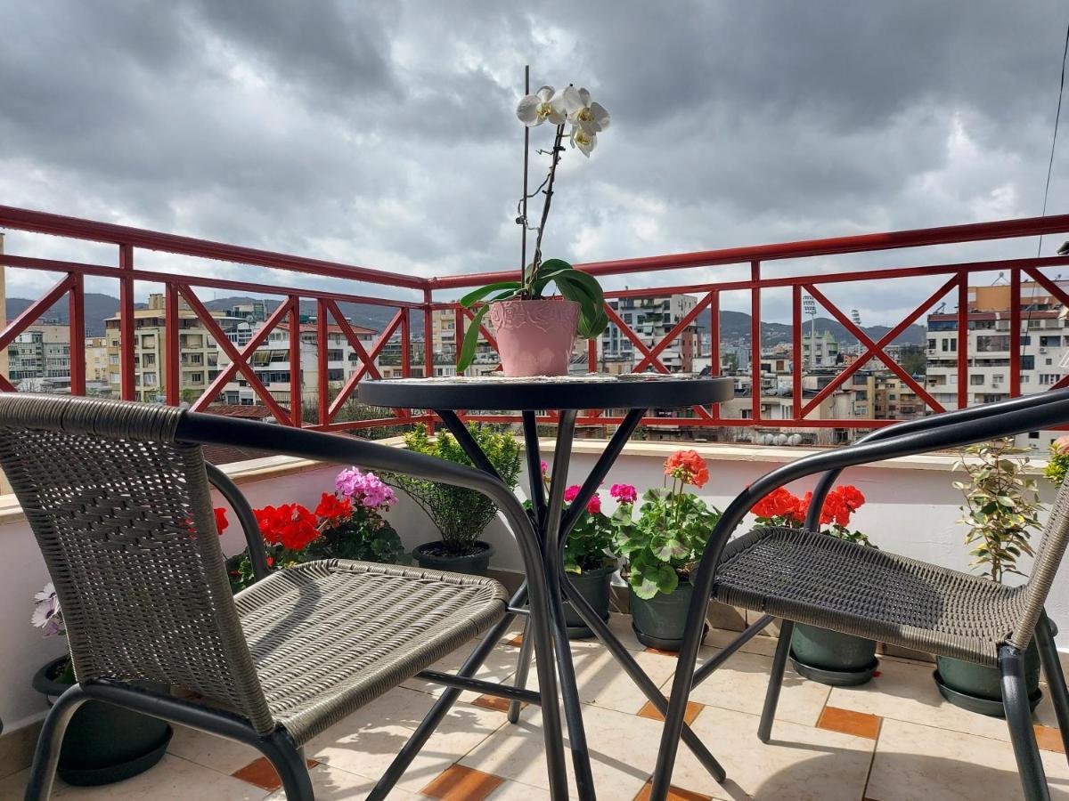 Apartment Cozy In The Heart Of Bllok Tirana